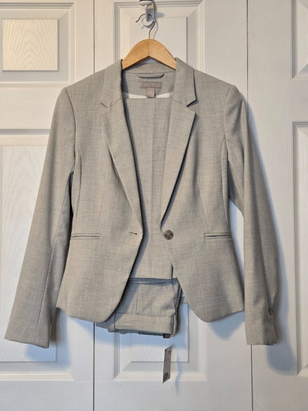 H&M Pant suit set, NWT Size XS Jacket/Pants Size 4.